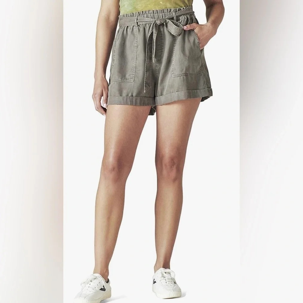 NWT Lucky Brand Women’s Paper bag Shorts Size Small